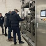 Laipni lūdzam ārvalstu klientus apmeklēt mūsu uzņēmumu, lai pārbaudītu sekundāro presēšanas aprīkojumu